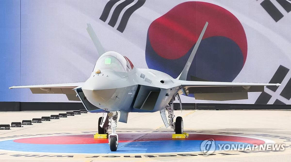 (Ảnh: Yonhap) Hàn Quốc báo động khi máy bay quân sự Nga, Trung Quốc bay vào vùng nhận dạng phòng không - Ảnh 1.