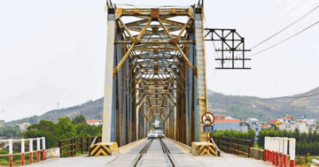 Khoảng 2 tháng nữa, chính thức phá dỡ cây cầu duy nhất Việt Nam có đường sắt chung đường bộ