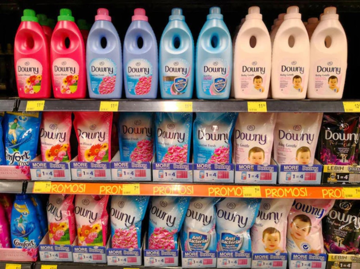 Nhà sản xuất bột giặt Tide, nước xả Downy bị phạt nặng