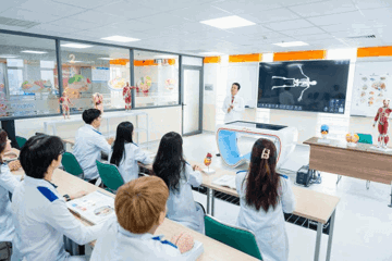 Trường Đại học Việt Nam xếp hạng 1.400 thế giới có ngành Y khoa học phí gần 1 tỷ đồng, chương trình thân thiện và tích hợp