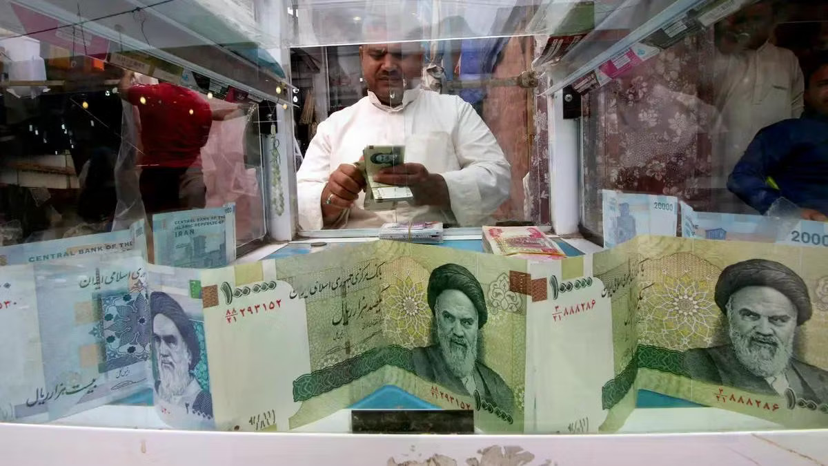 (Ảnh minh họa: Reuters) Iran sắp nhận lại 6 tỷ USD tài sản bị 'đóng băng' - Ảnh 1.