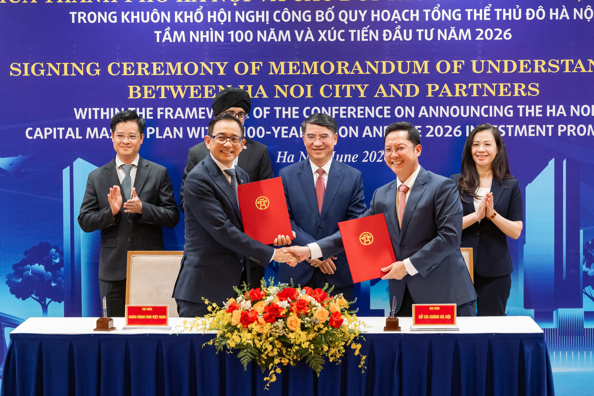 Hà Nội và Ngân hàng UOB Việt Nam ký kết hợp tác thúc đẩy FDI chất lượng cao - Ảnh 1.