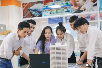 Đường sắt tốc độ cao và loạt siêu dự án tỷ USD tạo 'cơn khát' 500.000 nhân lực mỗi năm cho một ngành học, lương tới 45 triệu đồng/tháng
