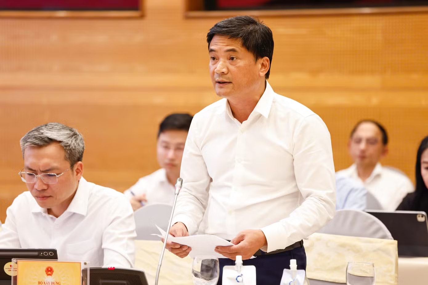 Bộ Xây dựng: Ưu tiên phát triển chung cư cho thuê tại các đô thị lớn - Ảnh 1.