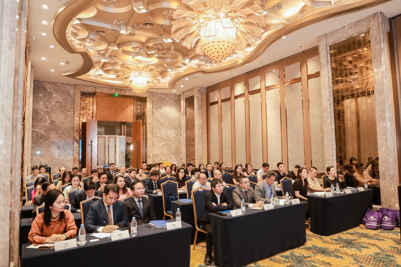 Thời gian tới, Việt Nam sẽ mở rộng thêm nhiều mạng bay đến quốc gia tỷ dân- Ảnh 1.