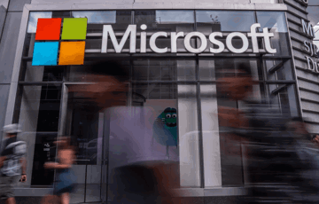 Hơn 613 tỷ USD 'bốc hơi' trong 1 tháng, Microsoft hứng cú sốc lớn nhất gần 26 năm vì AI