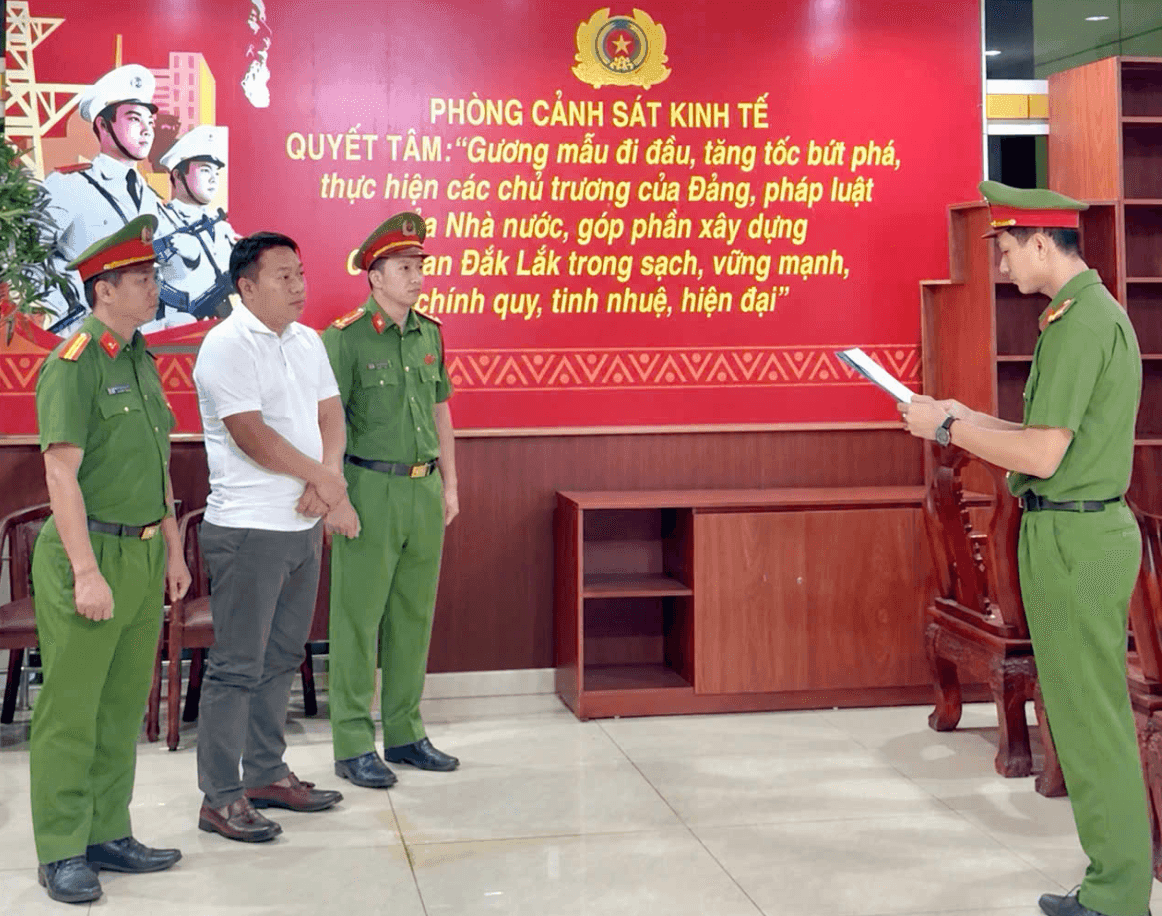 Cơ quan CSĐT Công an tỉnh Đắk Lắk ra Quyết định khởi tố, bắt tạm giam Nguyễn Viết Lãm. Ảnh: CACC