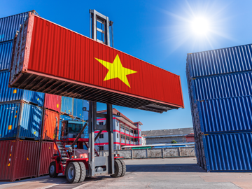Mỹ muốn áp thuế thêm 12,5%, gần 70 tỷ USD hàng Việt Nam bước vào phép thử mới