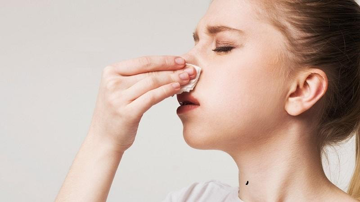 Phó Giáo sư Bệnh viện Bạch Mai cảnh báo 4 dấu hiệu sớm của ung thư vòm họng: Nhiều người chủ quan bỏ qua