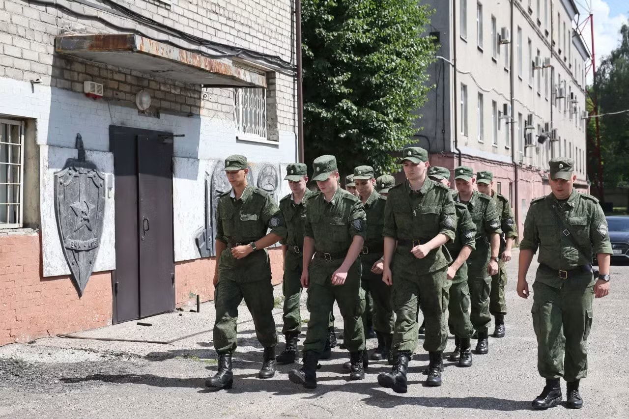 Bộ trưởng Quốc phòng Belarus nói châu Âu chuẩn bị cho xung đột với Nga và Belarus - Ảnh 4.