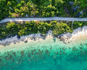 Chuyện kỳ lạ hòn đảo cách đất liền 15km: Gần 20 năm nói 'không' với túi nilon, được UNESCO công nhận Khu Dự trữ sinh quyển thế giới