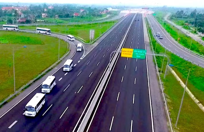 Đồ họa đường bộ cao tốc Bắc - Nam phía Tây đoạn Pleiku - Buôn Ma Thuột - Gia Nghĩa. Chỉ đạo mới về tuyến cao tốc Pleiku - Buôn Ma Thuột - Gia Nghĩa - Ảnh 1.