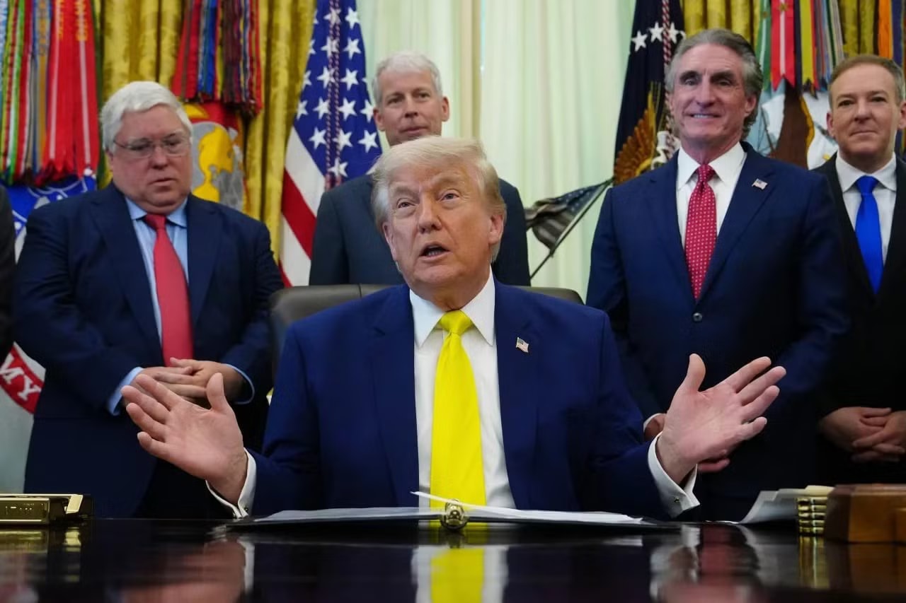 Tổng thống Mỹ Trump nói sẵn sàng gặp lãnh tụ tối cao Iran - Ảnh 1.