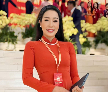 Nữ NSND đầu tiên giữ cương vị Chủ tịch Hội Sân khấu TP.HCM: Là Thạc sĩ, giảng viên, đang học Tiến sĩ Văn hóa nghệ thuật