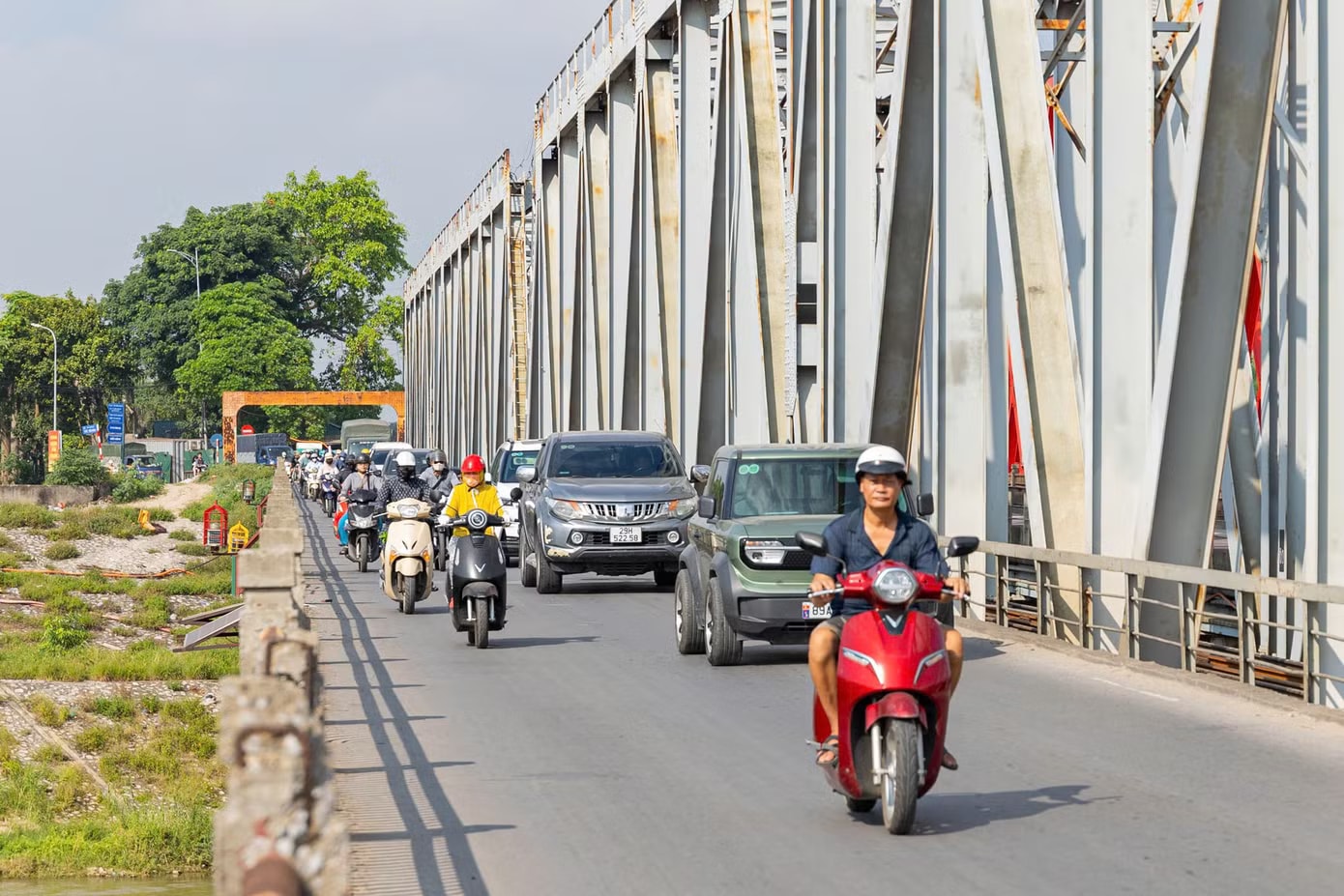 Cận cảnh cầu Đuống 120 năm tuổi trước thời điểm dự kiến tháo dỡ - Ảnh 9.