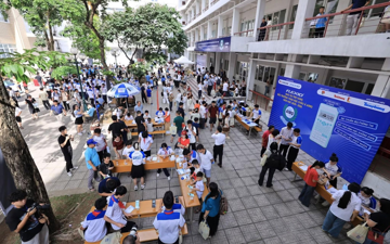 Sinh viên Đại học Bách khoa Hà Nội có thể nhận hỗ trợ tới 5.500.000 đồng/tháng: Điều kiện chi tiết là gì? Ai được hưởng?