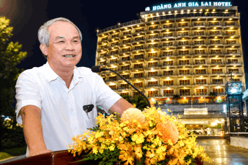 Vừa dứt mảng khách sạn, bầu Đức tiếp tục 'đại phẫu' Hoàng Anh Gia Lai