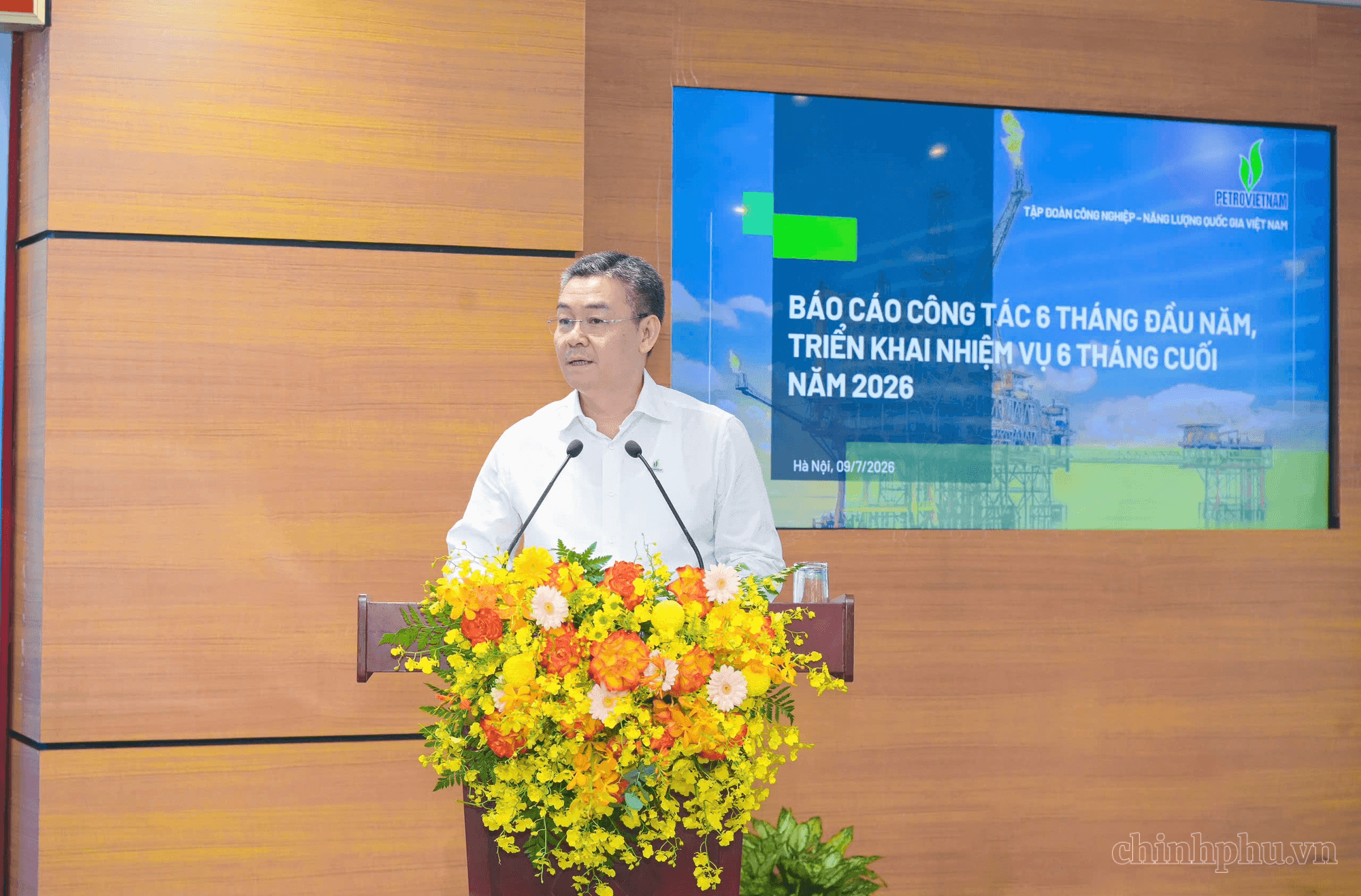 Một tập đoàn Nhà nước thu về 734.000 tỷ đồng sau nửa năm, Phó Thủ tướng ra nhiệm vụ 'bắt buộc' - Ảnh 1.