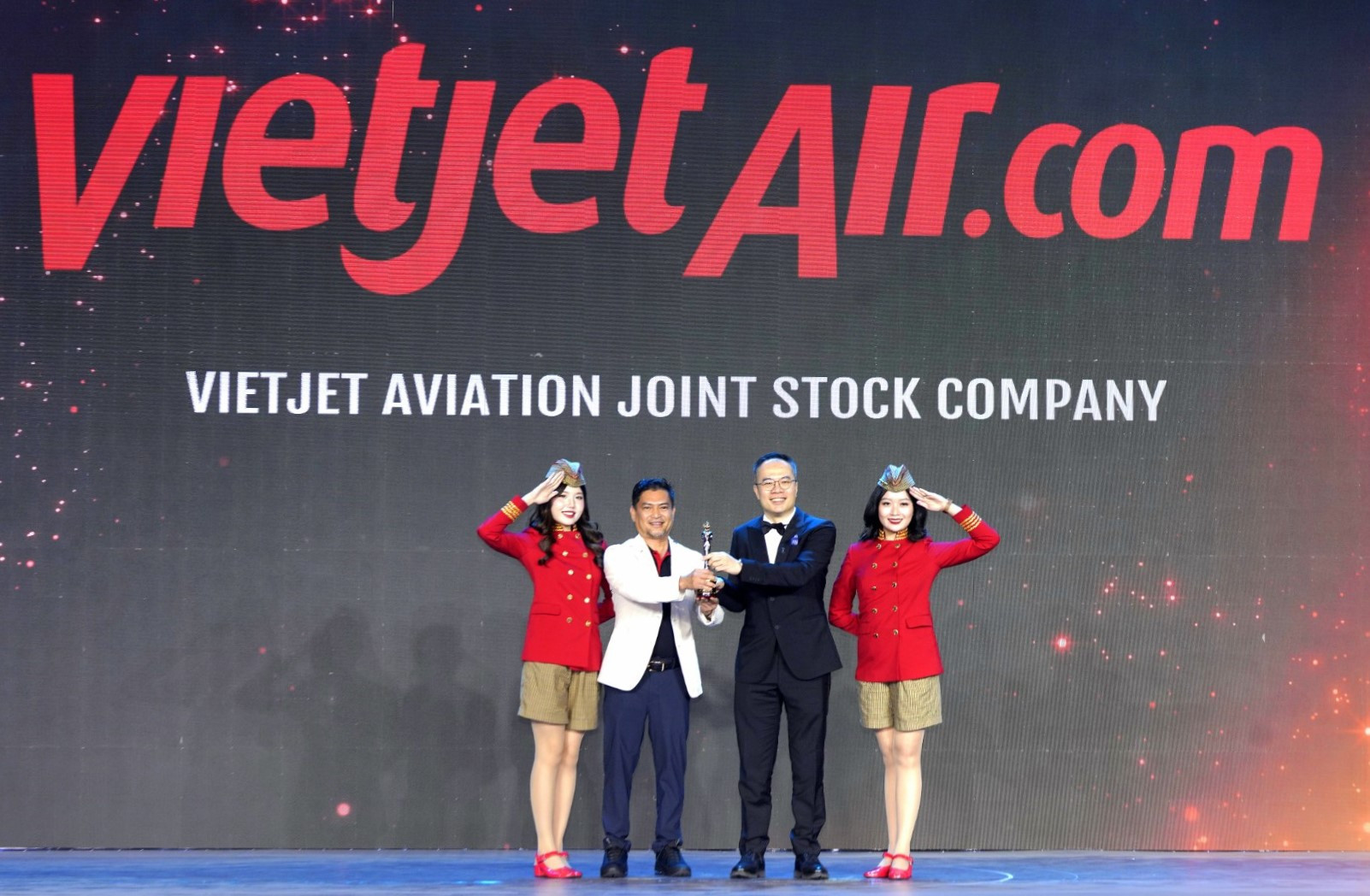 Vietjet ghi dấu ấn với lần thứ 6 liên tiếp được vinh danh “Nơi làm việc tốt nhất Châu Á” - Ảnh 1.