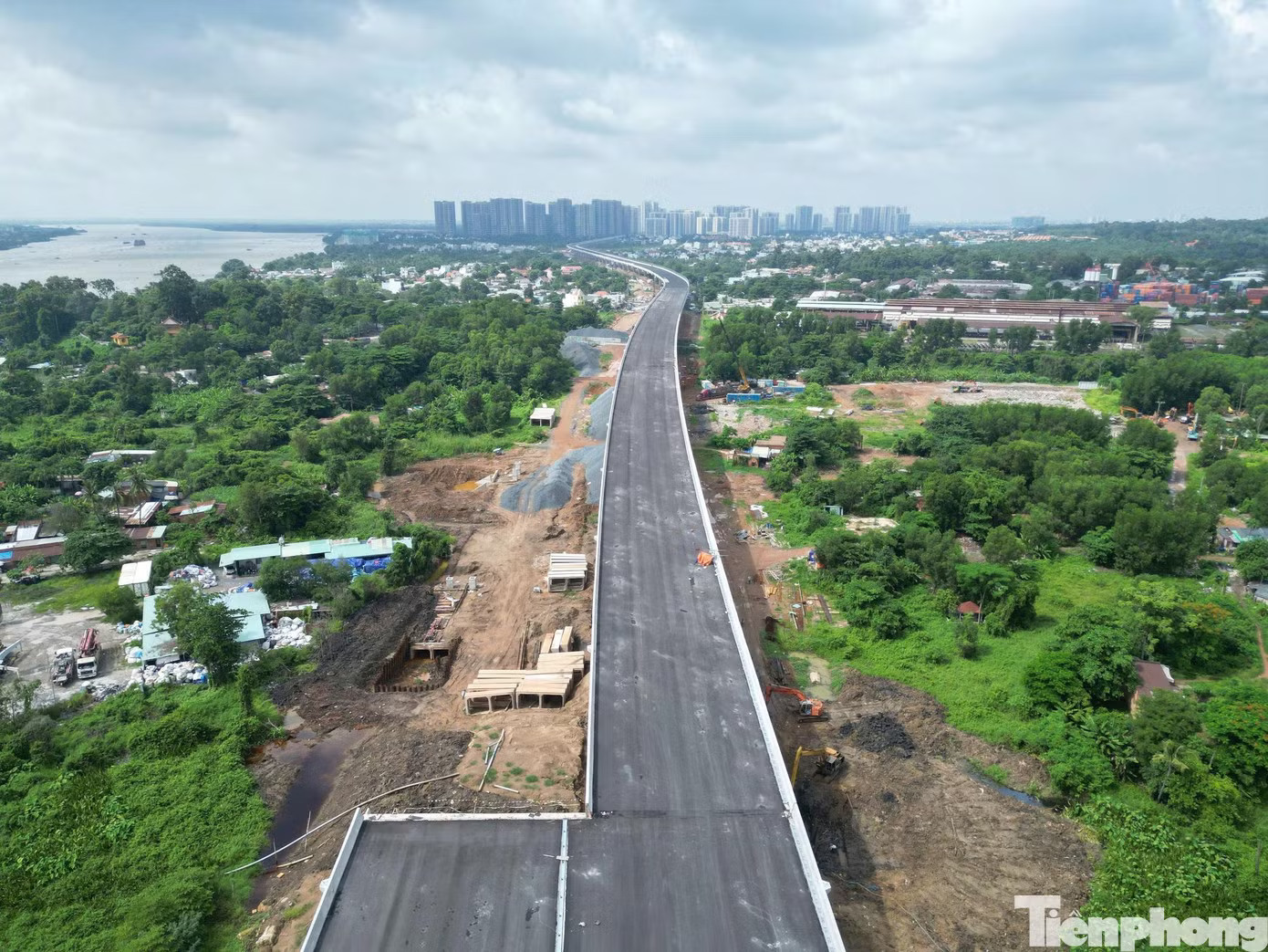 Toàn cảnh đường Vành đai 3 TPHCM qua Bình Dương trước mục tiêu thông xe trong năm 2026 - Ảnh 8.