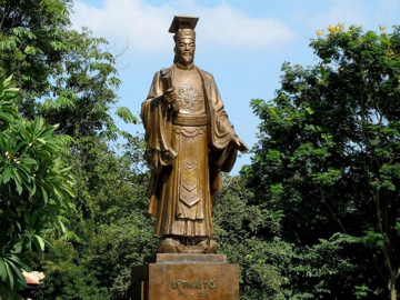 Vị vua duy nhất trong sử Việt đang được hoàn thiện hồ sơ trình UNESCO vinh danh: Là người viết Chiếu dời đô, gắn với Thăng Long nghìn năm văn hiến