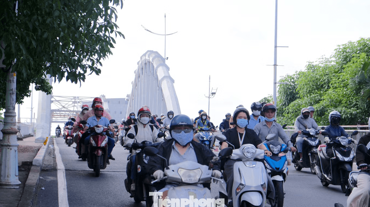 Sắp dỡ bỏ hoàn toàn cây cầu hơn 100 năm tuổi được xây dựng từ thời Pháp thuộc tại TP giàu nhất Việt Nam- Ảnh 2.