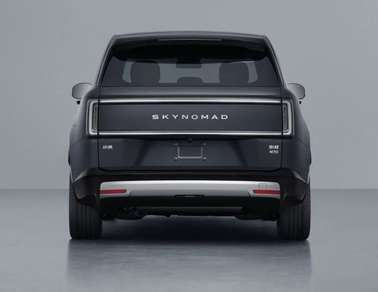 Ngoại hình làm liên tưởng đến Ranger Rover