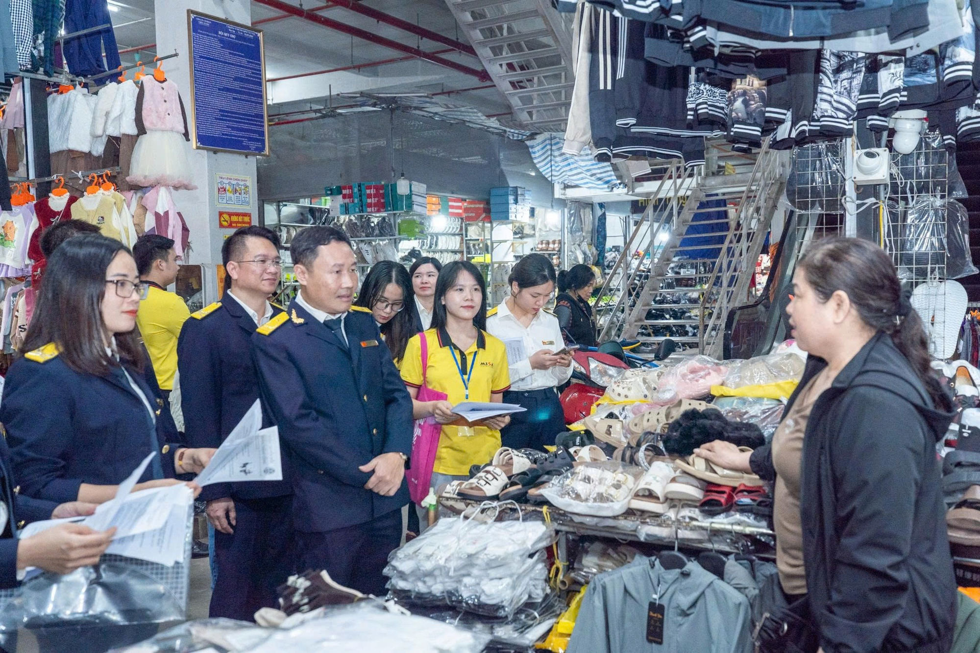 Cơ quan thuế phát cảnh báo mới tới hộ kinh doanh, lưu ý hạn chót quan trọng cuối tháng 7 - Ảnh 1.