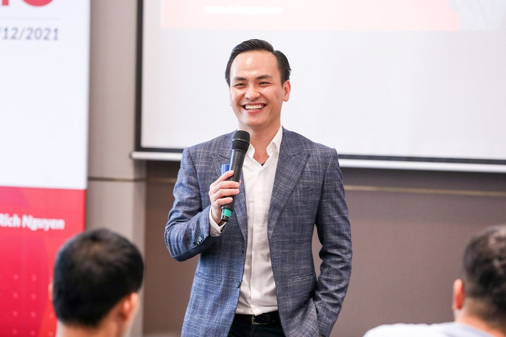 Di dời gần 250.000 người dân làm đại lộ sông Hồng 736.000 tỷ: Chuyên gia nói cuộc chơi bất động sản Hà Nội sẽ thay đổi - Ảnh 2.