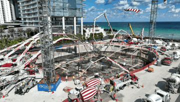 Huy động 2.400 tấn thép, 2.100 chuyến xe bồn đổ bê tông liên tục trong 36 giờ để thực hiện nhiệm vụ xây dựng quan trọng