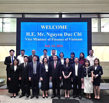 Việt Nam học hỏi kinh nghiệm từ Nhật Bản, chuẩn bị cho bước phát triển mới của thị trường chứng khoán