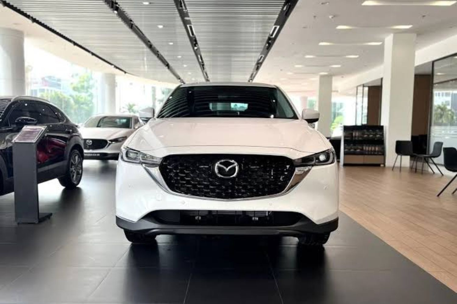 Mazda CX-5 giảm giá