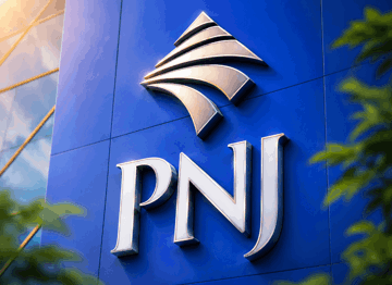 Cổ phiếu PNJ tiếp tục 'nằm sàn', vốn hóa bốc hơi hơn một nửa