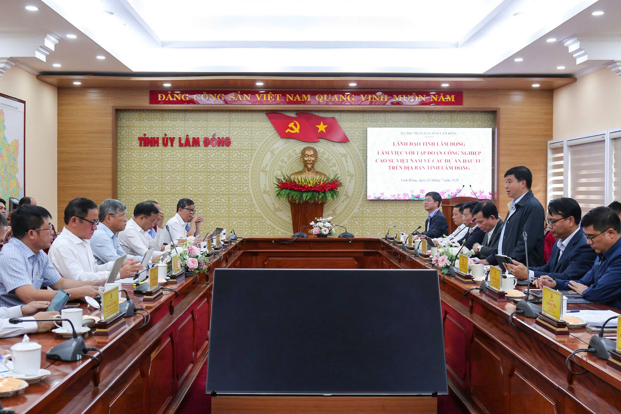 <a style='text-decoration: none;' href='/VRG'>VRG</a> đề xuất chuỗi dự án khu, cụm công nghiệp và năng lượng tái tạo gần 42.000 tỷ tại tỉnh lớn nhất Việt Nam - Ảnh 1.