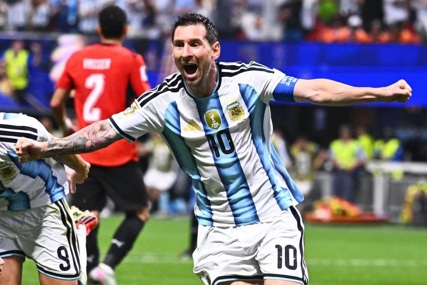 Messi đang có hành trình cực kỳ ấn tượng tại World Cup 2026. Ronaldo vượt Messi, trở thành cầu thủ được tìm kiếm nhiều nhất - Ảnh 2.