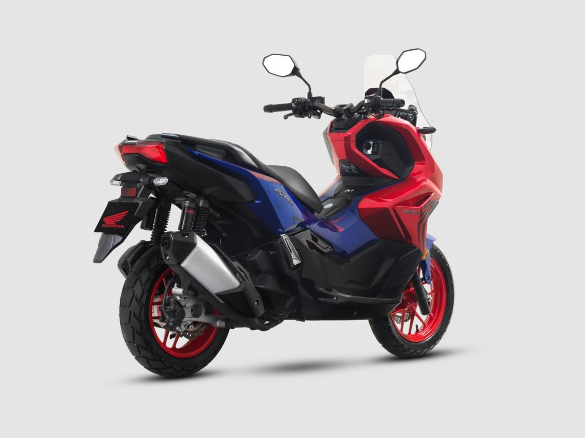 2026-Honda-ADV160-Spiderman-Edition-Malaysia 3