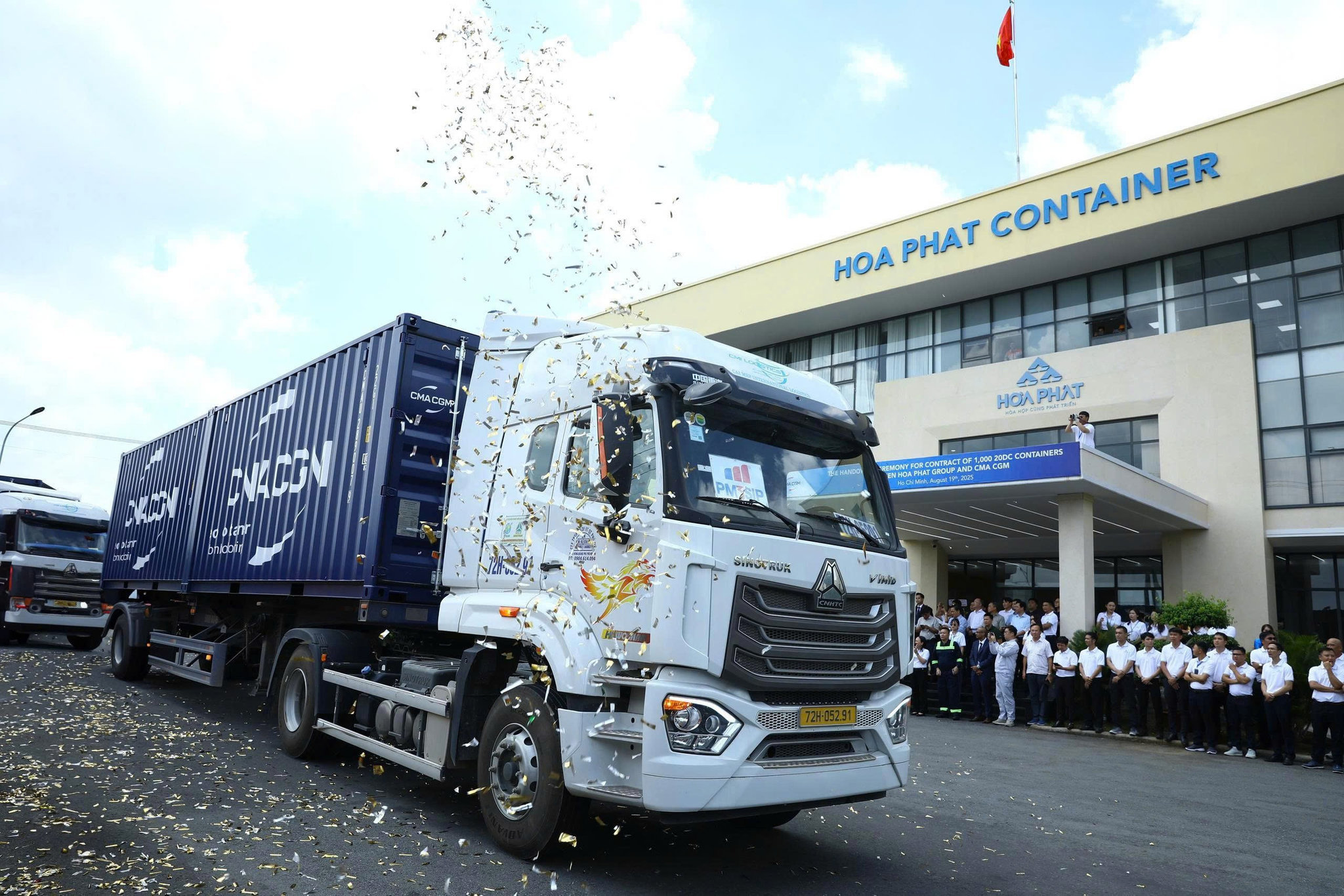 Hòa Phát bàn giao hơn 4.000 container trong quý II, loạt hãng tàu hàng đầu thế giới tiếp tục đặt hàng - Ảnh 1.