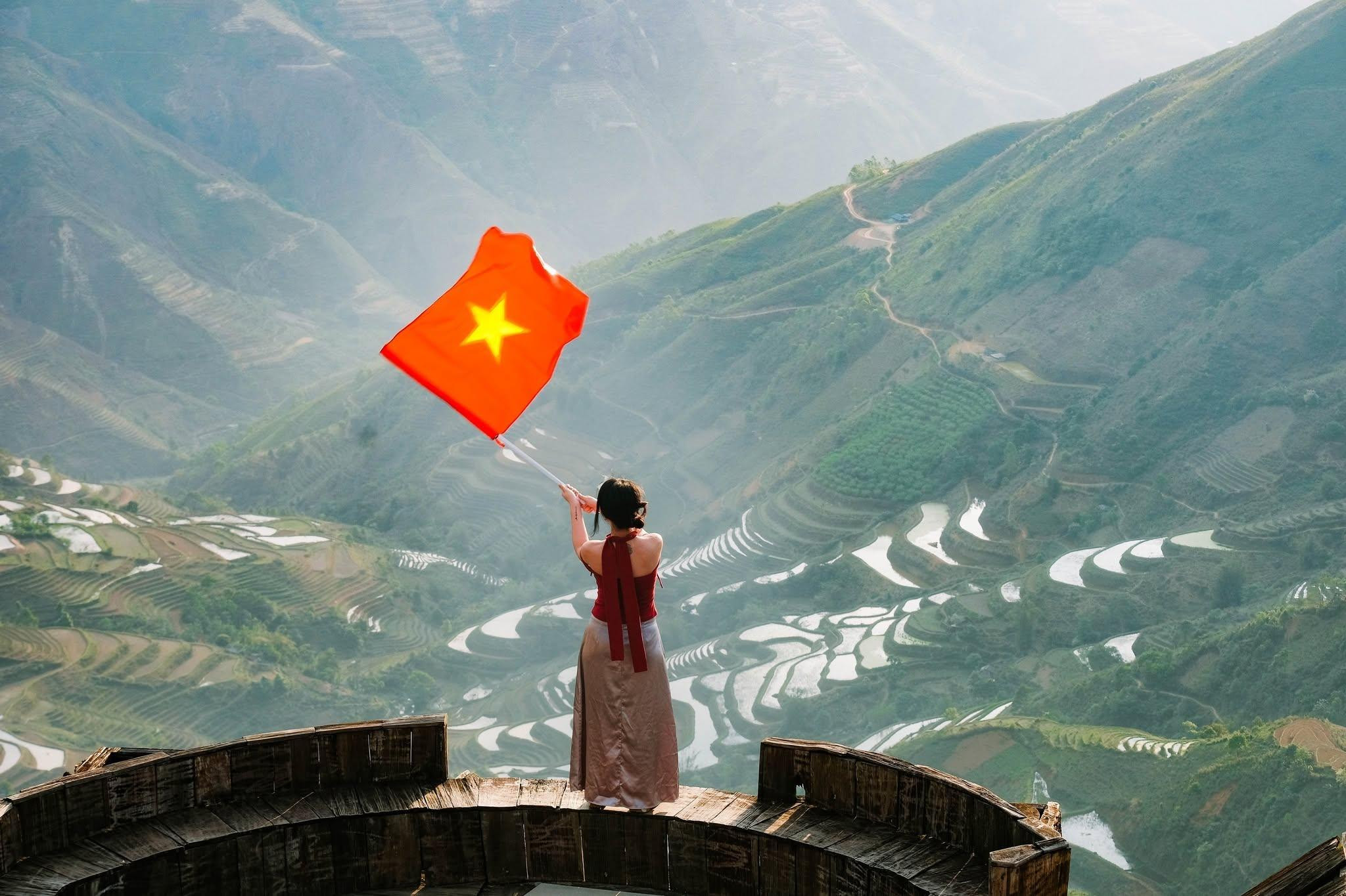 ruong-bac-thang-vao-mua-nuoc-do.-anh_1784194514.jpeg