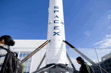 Đế chế SpaceX của Elon Musk chao đảo, hơn 1.000 tỷ USD vốn hóa có nguy cơ 'bốc hơi'
