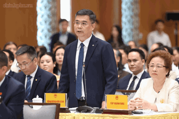 Đứng trước Thủ tướng Lê Minh Hưng, Chủ tịch Vietcombank báo cáo 5 'điểm nghẽn' của ngành ngân hàng