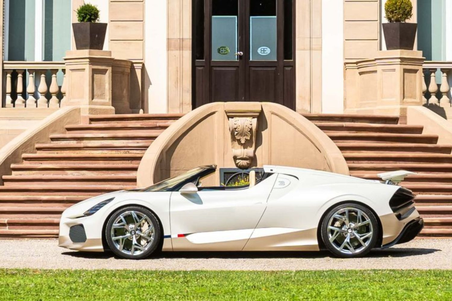 Bugatti Mistral cuối cùng