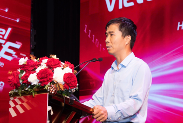 Lãnh đạo Viettel cho biết phải mất 11 năm đi xin cơ chế tiền lương đặc thù, dự án sản xuất chip cũng gặp rất nhiều khó khăn về công nghệ