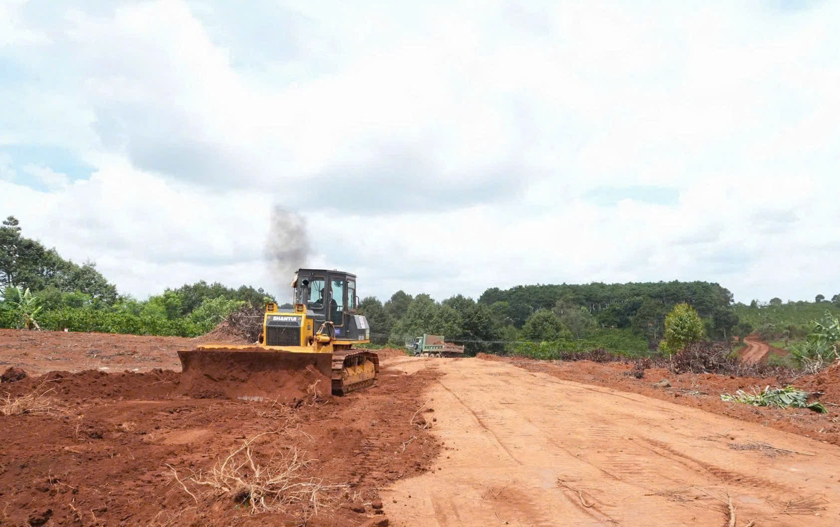 Hơn 1 năm khởi công, cao tốc gần 18.000 tỷ giúp rút ngắn một nửa quãng đường nối Tây Nguyên - Đông Nam Bộ chậm tiến độ - Ảnh 1.