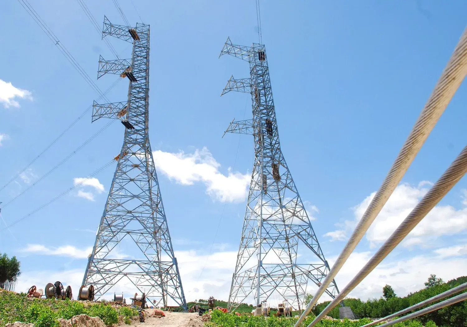 Công trình đường dây 500kV mạch 3 những ngày cuối tháng tám -0