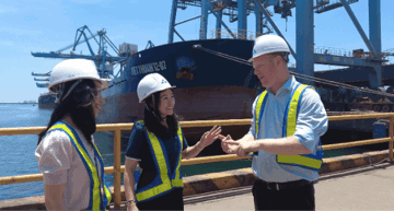 Khách hàng lớn nhất tại Anh muốn tăng gấp đôi lượng thép mua từ Hòa Phát lên 120.000 tấn/năm