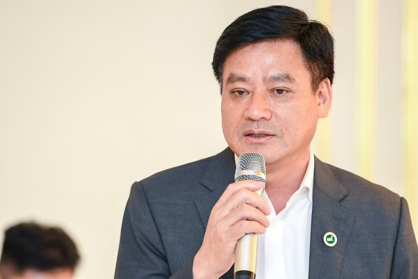 ong-hoang-van-thu-pho-chu-tich-uy-ban-chung-khoan-nha-nuoc-bo-tai-chinh4_1.jpg