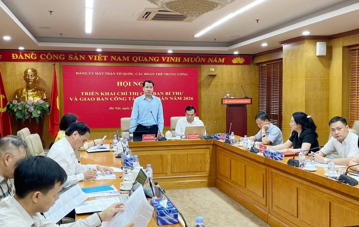 Rà soát tổng thể việc xuất bản sách, truyện liên quan đến lãnh tụ của Đảng và Nhà nước - Ảnh 2.