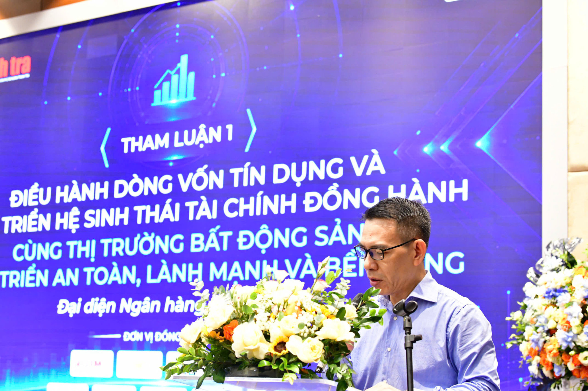 dai-dien-ngan-hang-nha-nuoc-tra-loi-ve-bds2.jpg