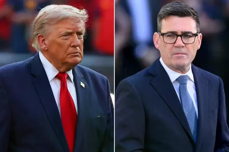 Tổng thống Mỹ Donald Trump và Thủ tướng Anh Andy Burnham. (Ảnh: People) Vừa nhậm chức, tân Thủ tướng Anh đã rơi vào thế khó vì lời đề nghị từ Tổng thống Mỹ Trump - Ảnh 1.
