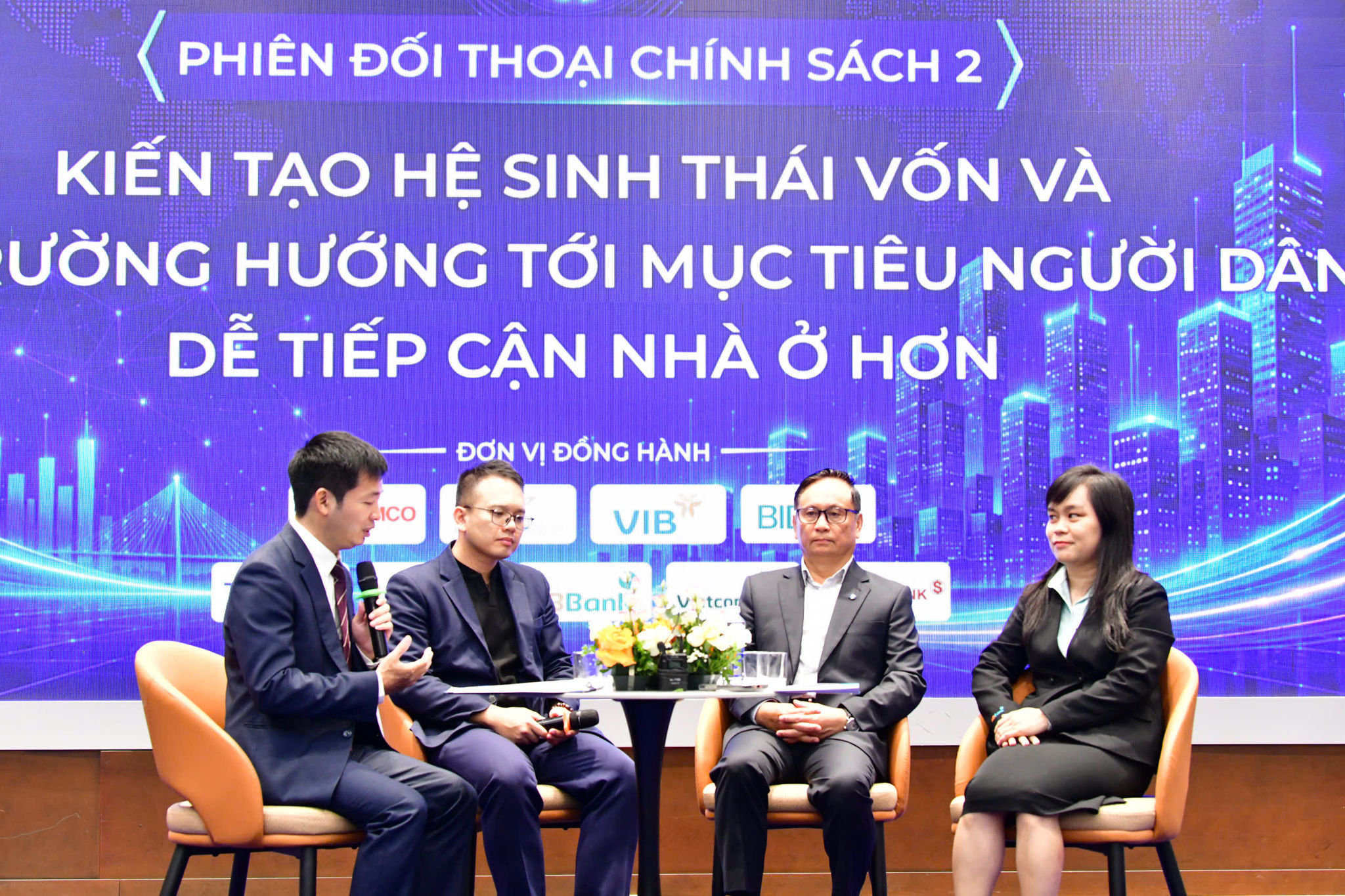hoi-thao.jpg